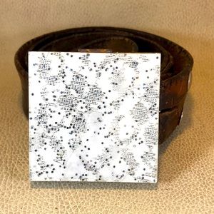 Vintage Belt Buckle Compact